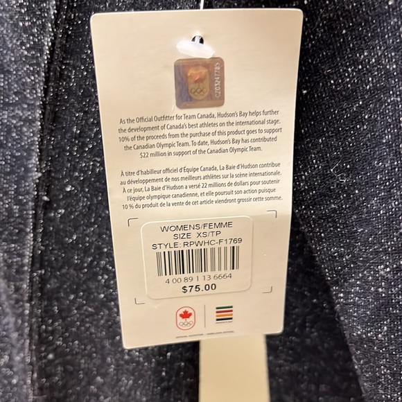 Official Canadian Olympics hoodie. - Picture 4 of 6